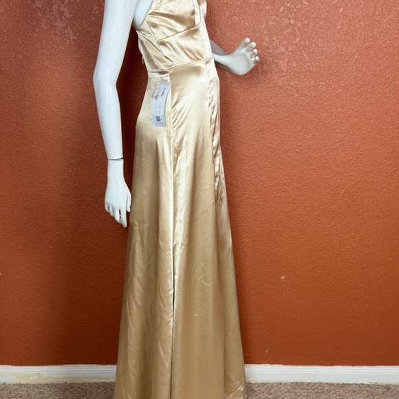 AZAZIE Elegant Gold Satin Evening Gown Size A2. E83 - Picture 9 of 16
